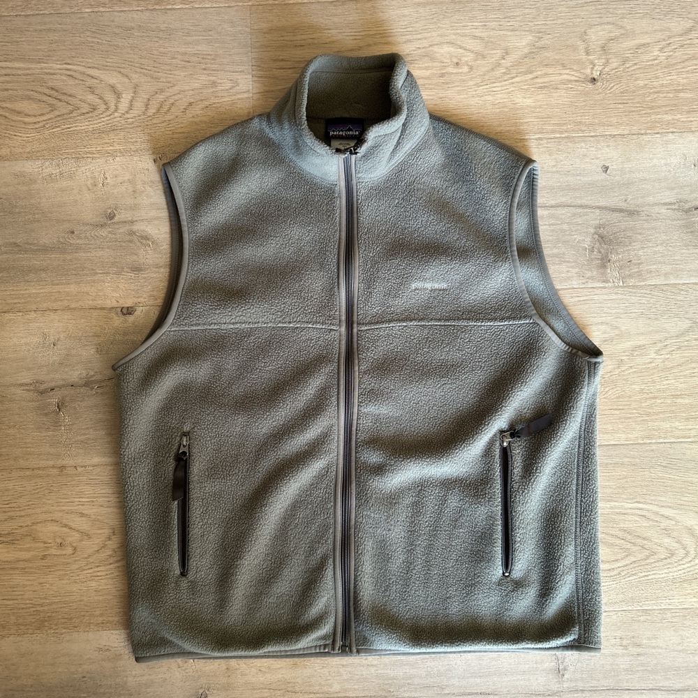 Vintage Patagonia 
M's Synchilla Olive Vest